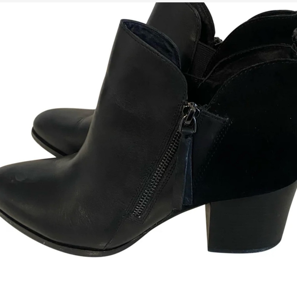 Donald Pliner Black Calf/ Suede Booties